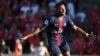 Kylian Mbappe célèbre son but lors du match entre le PSG et Nîmes, France, le 1er septembre 2018.