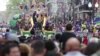 Kecil Tapi Penting (KTP): Perayaan Mardi Gras di New Orleans