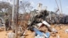 Fue uno de los ataques más mortíferos en tiempos recientes en Mogadiscio. El número de muertos podría aumentar, ya que decenas de personas heridas fueron llevadas a hospitales, informó el vocero del gobierno, Ismail Mukhtar, a The Associated Press.