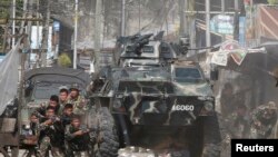 Quân đội Philipines tìm cách giành lại thành phố Marawi trên đảo Mindanao.