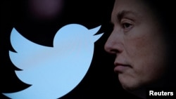  Ілон Маск купив Twitter за $44 млрд і очолив компанію у жовтні 2022 року